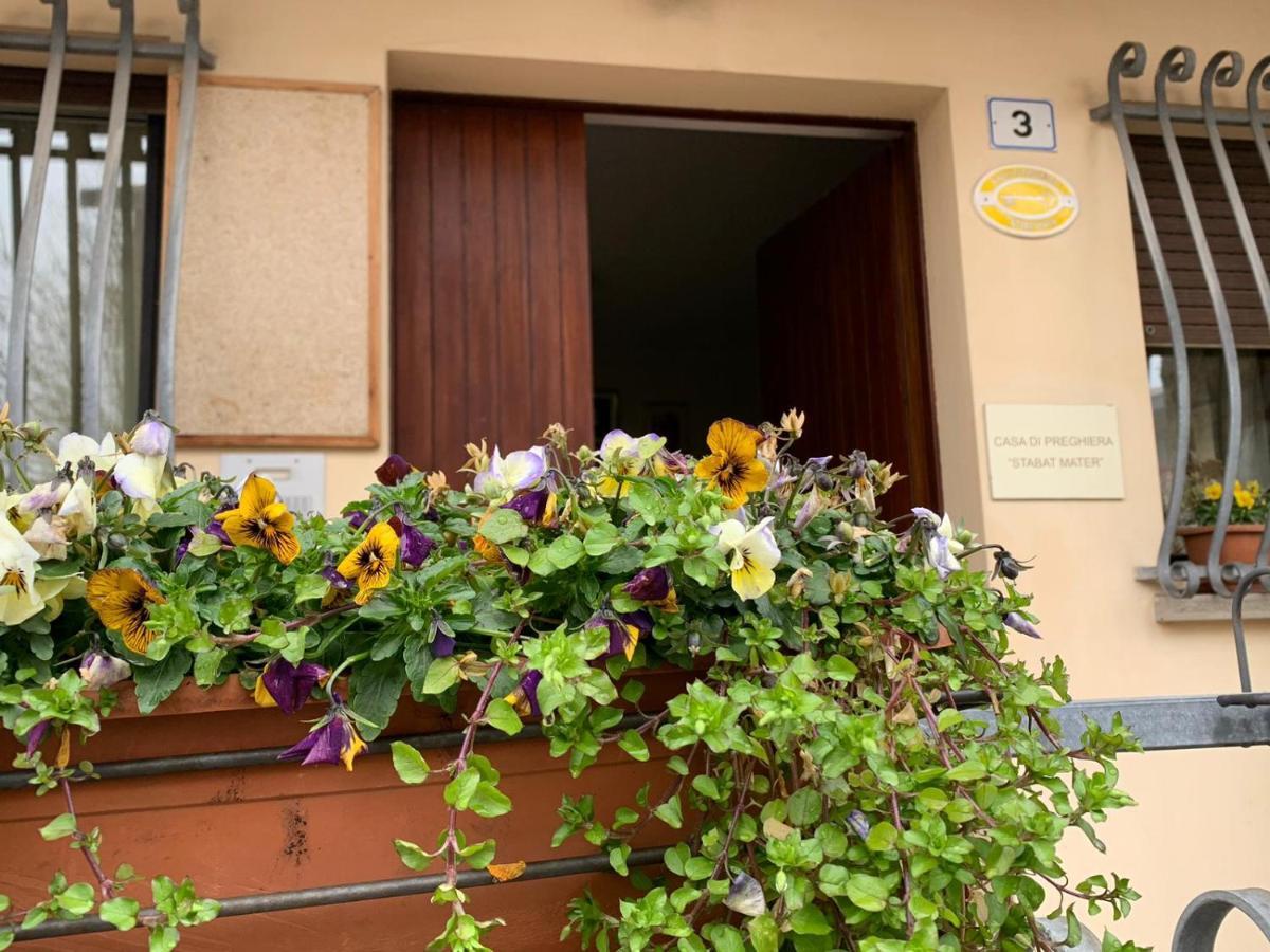 Stabat Mater Casa Di Preghiera Bed & Breakfast Valdragone Bagian luar foto