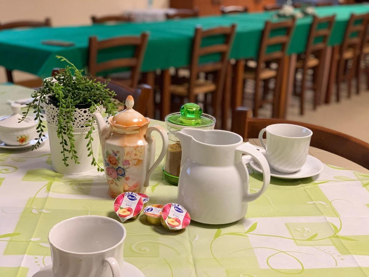 Stabat Mater Casa Di Preghiera Bed & Breakfast Valdragone Bagian luar foto